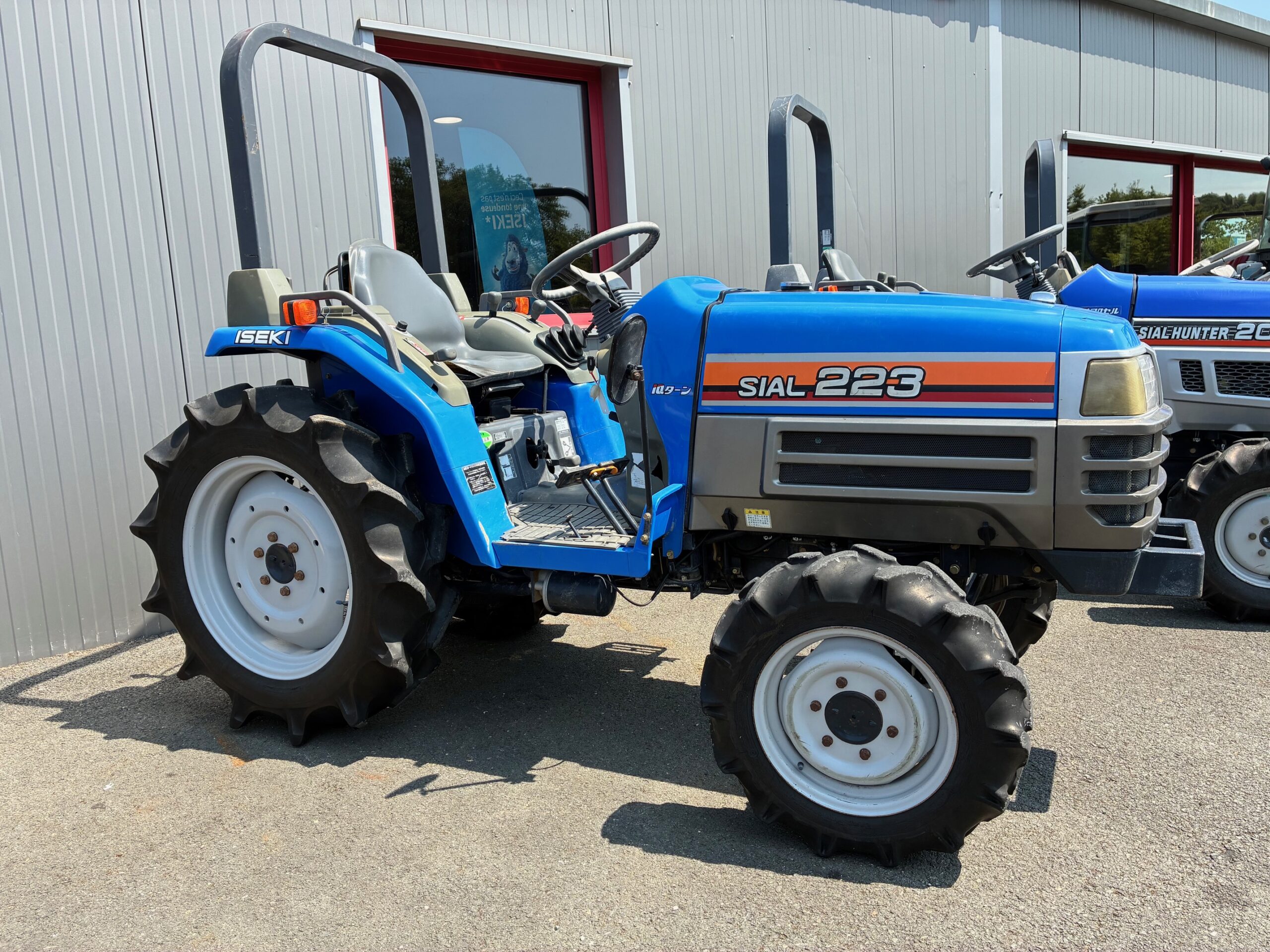 ISEKI SIAL 223 - Meynie : Équipement agricole de qualité supérieure